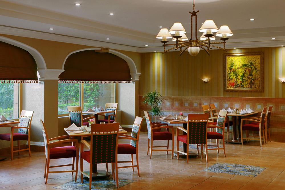 Riyadh Marriott Hotel Kültér fotó